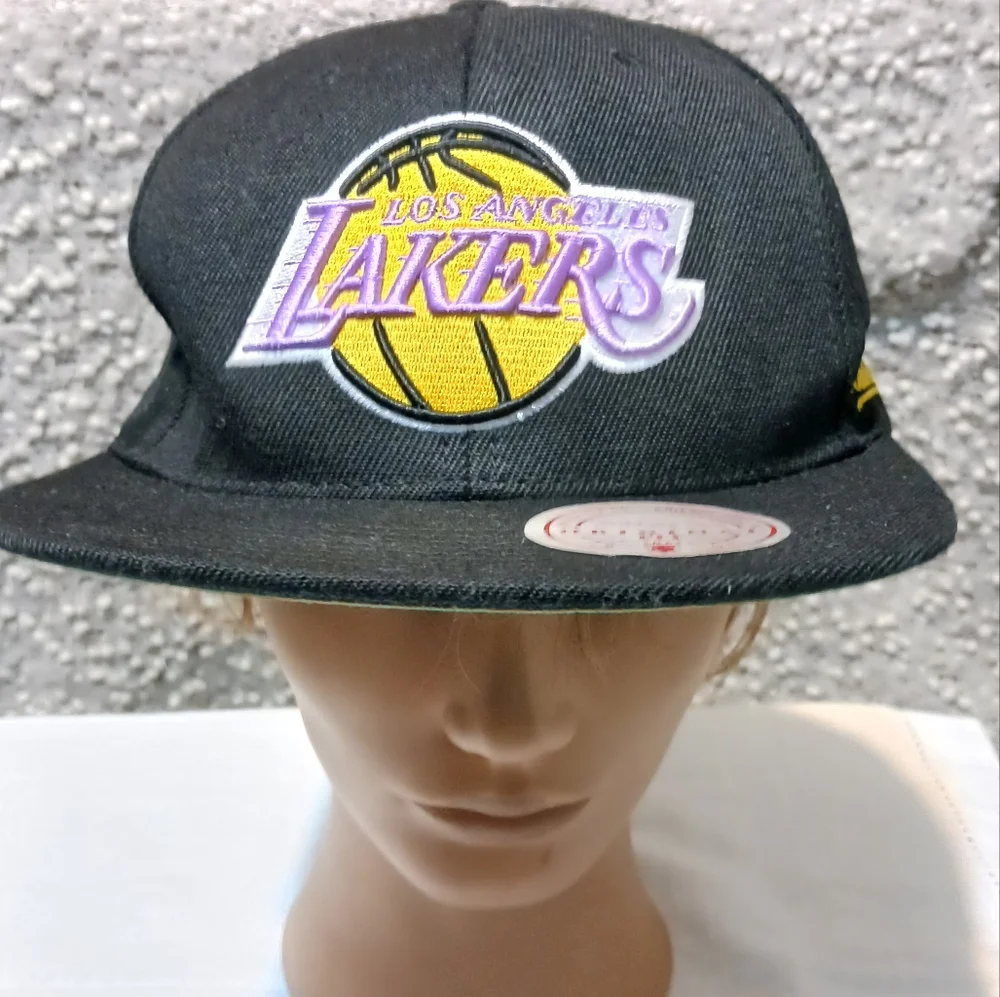Los Angeles Lakers Mitchell Ness Black SnapBack Hat -